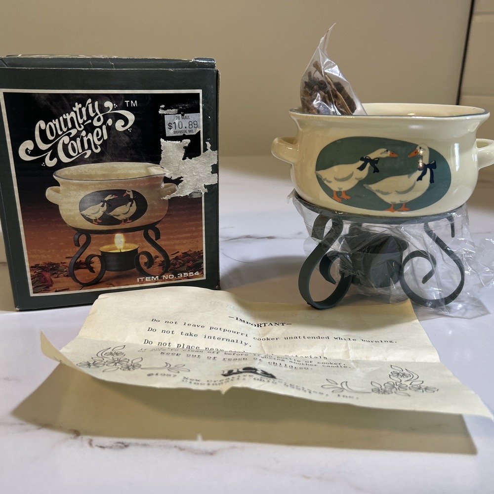 1987 Goose Duck Crock with Metal Stand New Vintage